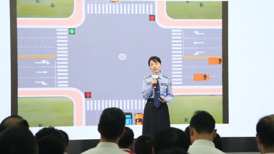 相约美好童年 守护交通安全——“交通安全十二生肖系列”读书分享会在北京召开