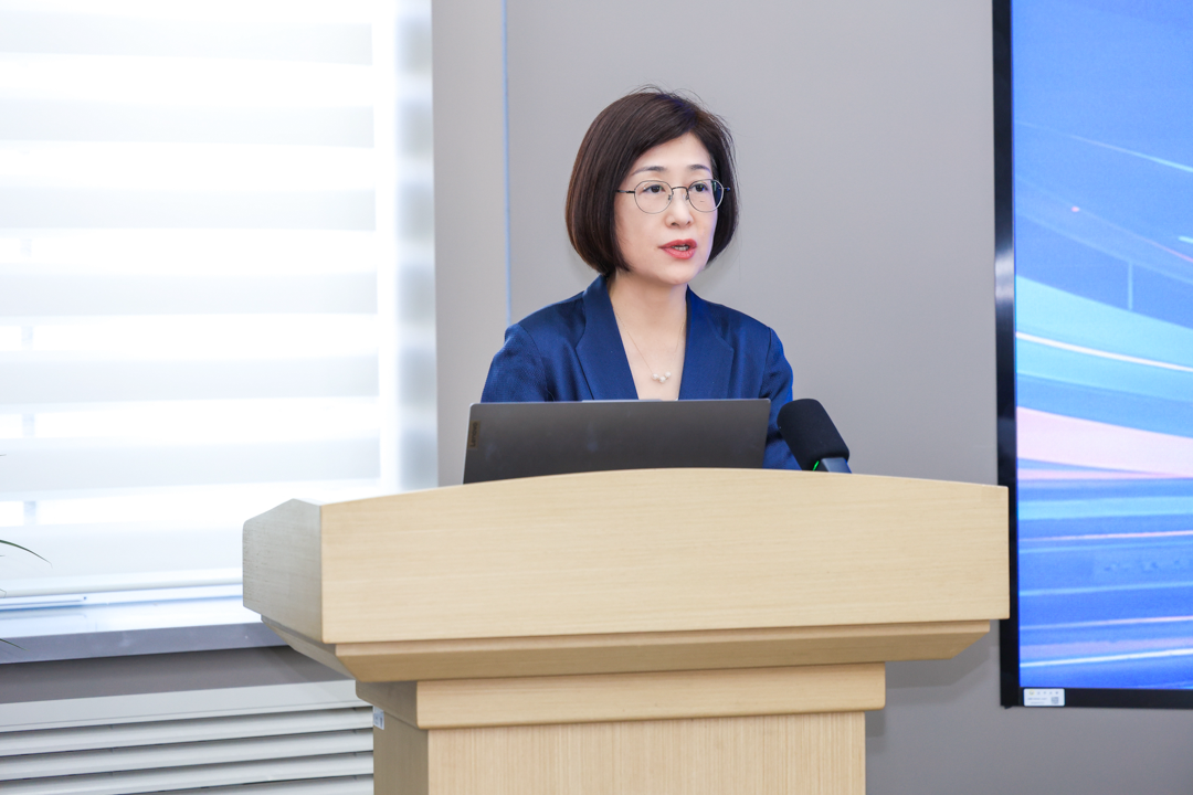 活动回顾 | 迈向“十五五”·建设金融强国论坛暨《金融强国之路》新书发布会在辽大成功举办